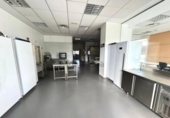 208m² commercial premises industrial for rent, assignment in Alcobendas, Calle Sepúlveda photo