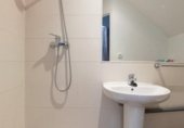 72m² commercial premises for sale in Irun, Calle José Egino photo