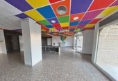 Local comercial en venta con 144m² en el Vendrell, Avinguda del Baix Penedès foto