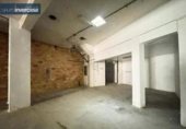 202m² commercial premises for sale in Quart de Poblet, Calle de los Síndicos photo