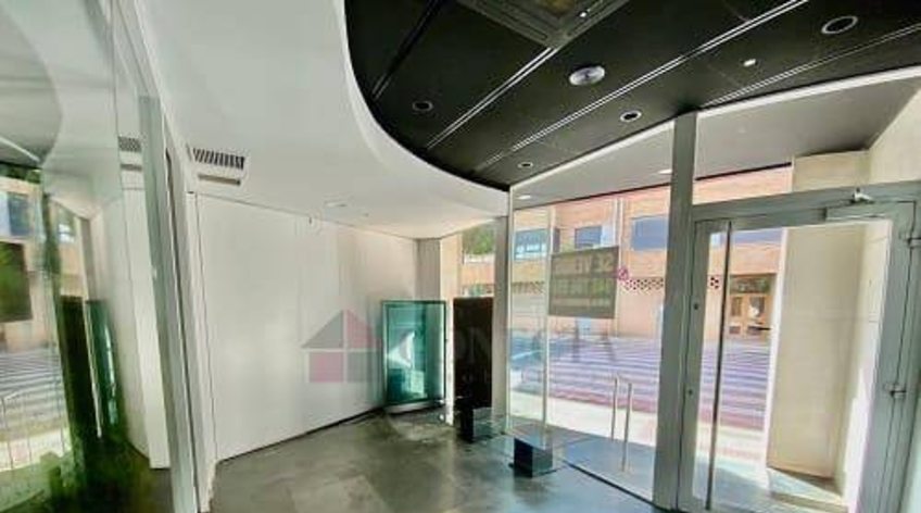 Local comercial