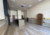 Local comercial en venta con 60m² en Benidorm foto