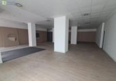 Local comercial en venta con 178m² en Burgos, en la zona de Gamonal, Pasaje del Mercado foto