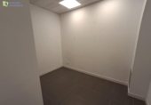 Local comercial en venta con 178m² en Burgos, en la zona de Gamonal, Pasaje del Mercado foto