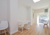 Local comercial en venta con 62m² en Granada, en la zona de Villa Argaz foto