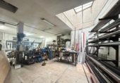Local comercial Industrial en venta con 328m² en Inca, Carrer Llorenç Maria Durán foto