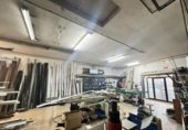 Local comercial Industrial en venta con 328m² en Inca, Carrer Llorenç Maria Durán foto