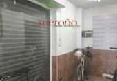 21m² commercial premises for sale in Elche, photo