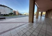 130m² locaux commerciaux pour location à Oviède, dans le quartier de La Florida, photo