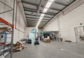 Nave Industrial en alquiler con 300m² en Segovia foto