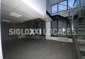 509m² locaux commerciaux pour location à Barcelone, dans le quartier de el Camp de l'Arpa del Clot, Carrer de la Independència photo