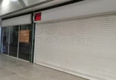 Local comercial en venta, alquiler con 84m² en Fuenlabrada, en la zona de La Serna, Avenida de las Provincias 18 foto