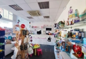 Local comercial en venta en Espartinas, Calle Juan Antonio Ruiz Espartaco foto