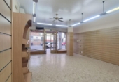  locaux commerciaux pour vente à Alcalá del Río, photo