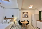 246m² building for sale in Seville, photo