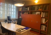 Local comercial en venta con 211m² en Vitoria foto