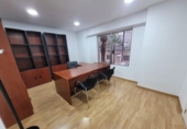 138m² bureau pour location à Alicante, photo