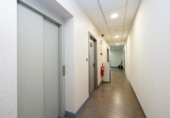 924m² building for sale in Peligros, photo
