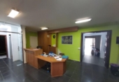 Local comercial en venta con 360m² en Cerdanyola del Vallès, avda. catalunya foto