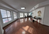 285m² office for sale in Alicante, photo
