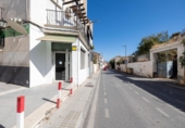 305m² commercial premises for sale in Gójar, photo