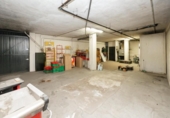 305m² commercial premises for sale in Gójar, photo
