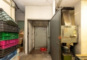 305m² commercial premises for sale in Gójar, photo