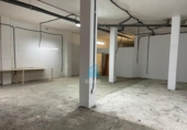 226m² commercial premises for sale in Burjasot, photo