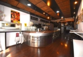 192m² restaurant for sale in Cornellà de Llobregat, photo