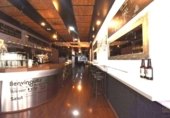 192m² restaurant for sale in Cornellà de Llobregat, photo