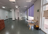 Local comercial en alquiler con 150m² en Lorca foto
