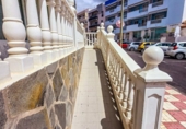 Local comercial en venta con 58m² en Adeje foto