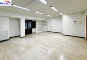 91m² bureau pour vente à Ávila, photo