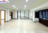 91m² bureau pour vente à Ávila, photo
