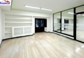 91m² bureau pour vente à Ávila, photo