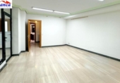 91m² bureau pour vente à Ávila, photo