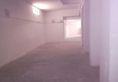 206m² warehouse for sale in Madrid, photo