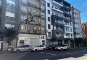  locaux commerciaux pour vente à Ourense, dans le quartier de Ourense, Rúa Ribeiriño photo