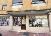 64m² locaux commerciaux pour vente à Mieres, photo