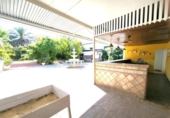 2107m² bâtiment pour vente à Cordoue, photo