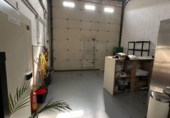 Nave en venta en Marbella foto