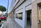 Local comercial en venta con 113m² en Betanzos foto