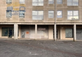 Local comercial en venta con 55m² en Santiago de Compostela foto