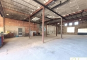 Nave en venta con 648m² en Toledo foto