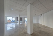 160m² locaux commerciaux pour vente à Alcalá de Guadaíra, photo