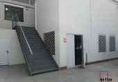 Nave Industrial en venta con 850m² en Valdepeñas, poligono avd. las tinajas foto