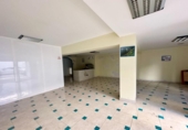 230m² commercial premises for sale in Elda, avenida de ronda photo