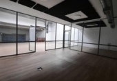 325m² entrepôt industriel pour vente à Erandio, photo