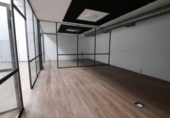 325m² entrepôt industriel pour vente à Erandio, photo