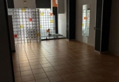 Local comercial en venta en Linares foto